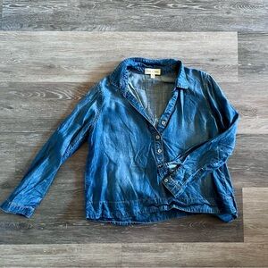 Cloth and Stone chambray half button down (Anthropologie) in PXS